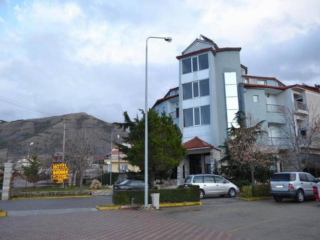 乔治酒店 科尔察 外观 照片