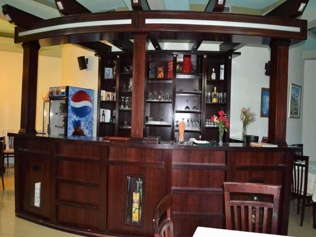 乔治酒店 科尔察 外观 照片
